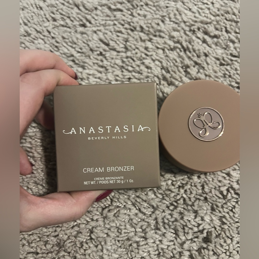 NIB Anastasia Beverly Hills Matte Contour and Sculpt Cream Bronzer in Warm Tan - Picture 3 of 6